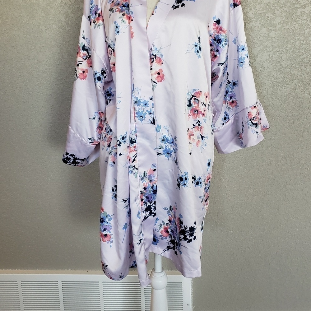 In bloom by jon quil. Robe - Picture 7 of 8